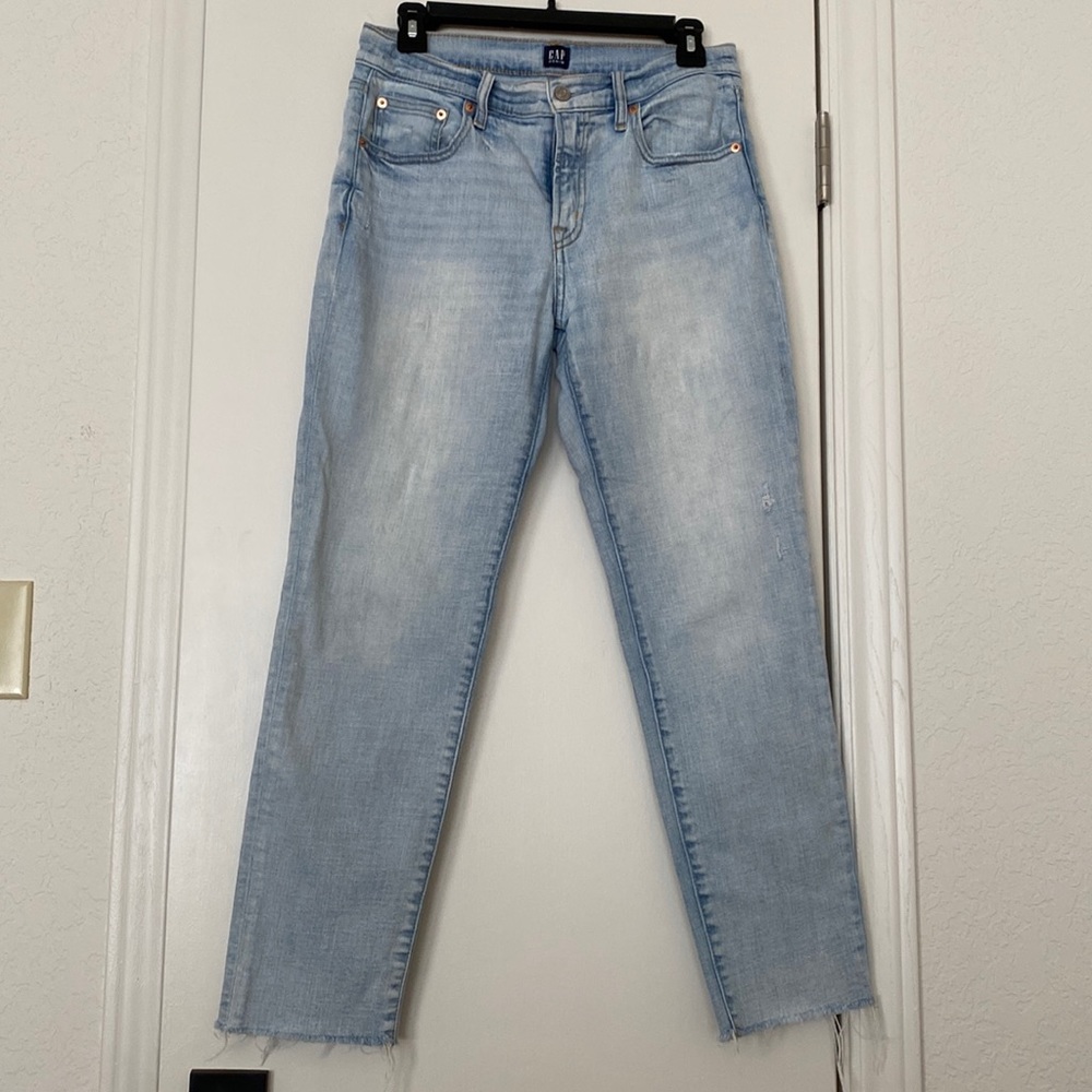 GAP Girlfriend Distresses Jean Size 2